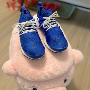 Royal blue womens prestos! Worn 2-3x, great condition!